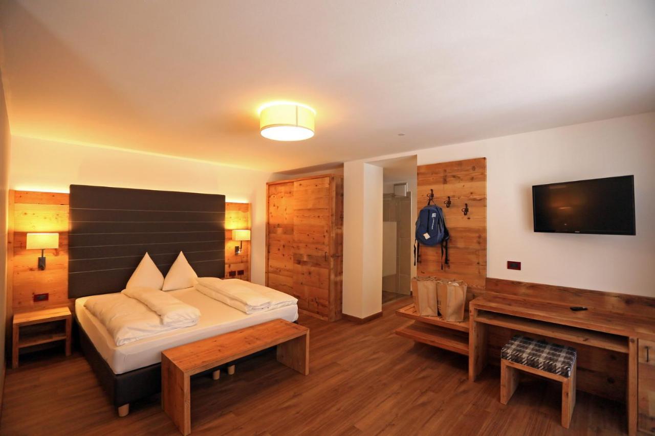 Hotel Astoria Canazei Esterno foto