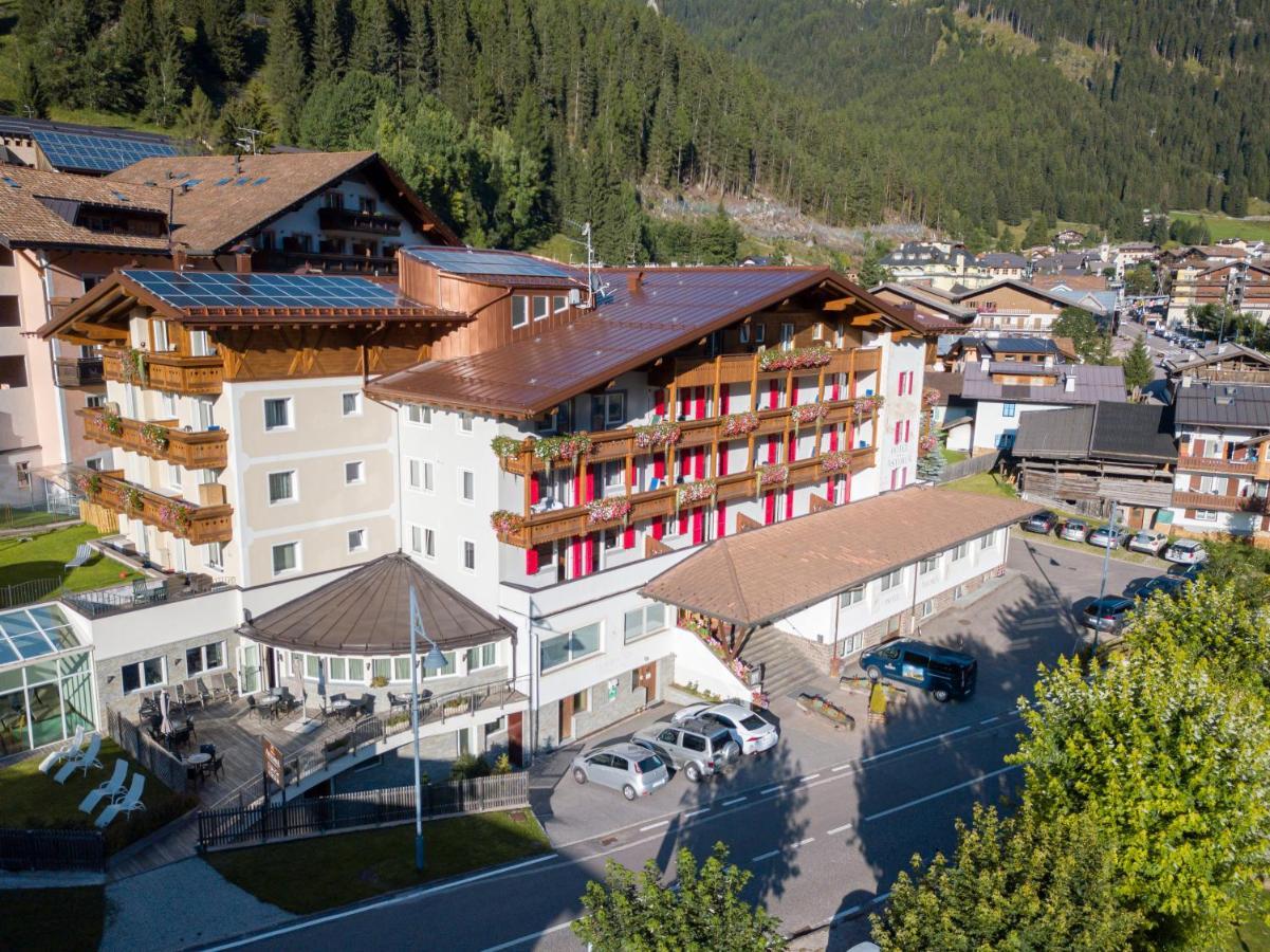 Hotel Astoria Canazei Esterno foto